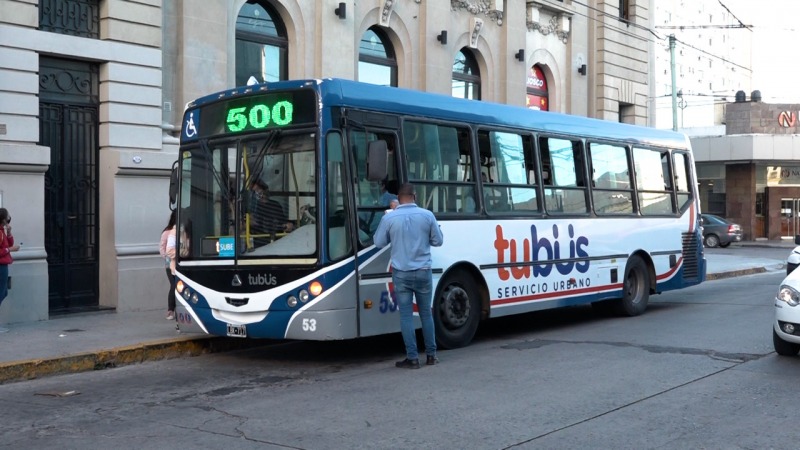 Piden trabar las ventanillas para que queden abiertas